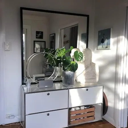 Villa Nydelig Hus, Ons 2024