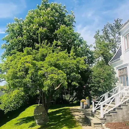 Nydelig Hus, Ons 2024 *